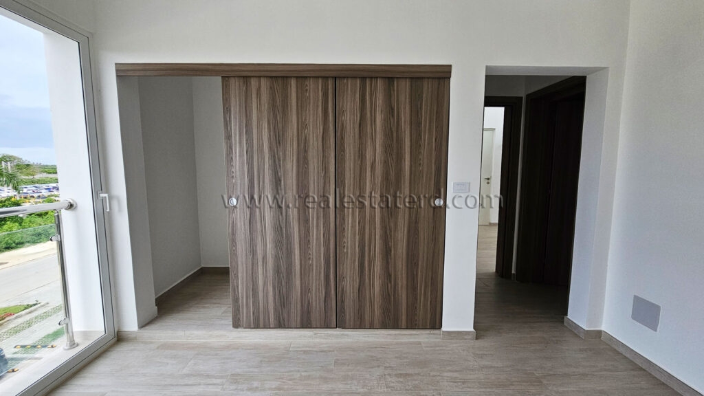 Продажа Апартамента в Корал Бей 16