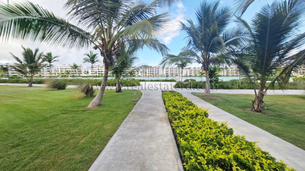 Апартамент с 3 спальнями в The Beach at City Place Баваро 36