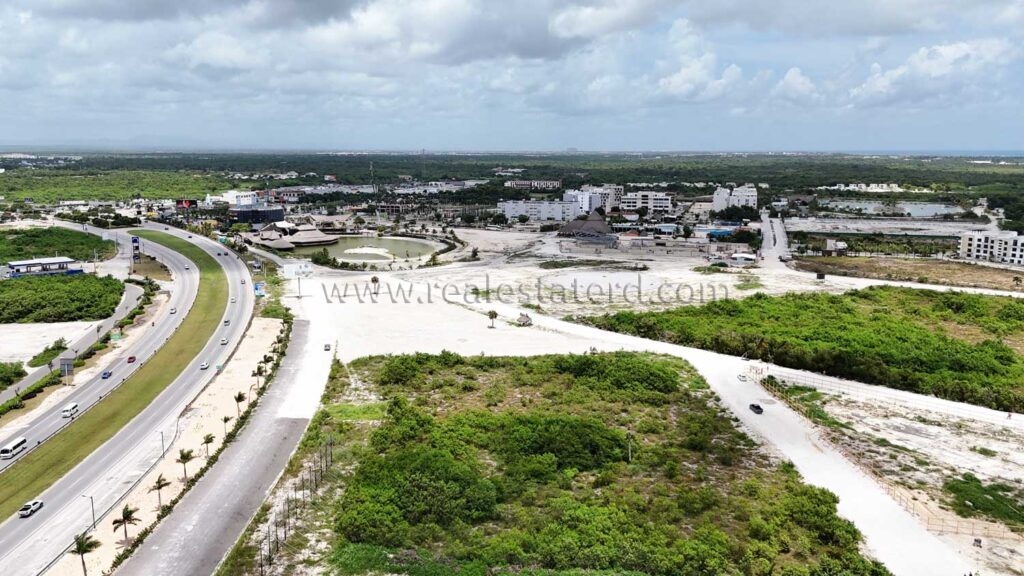 Офисы и коммерческие помещения в City Place Баваро на продажу 40